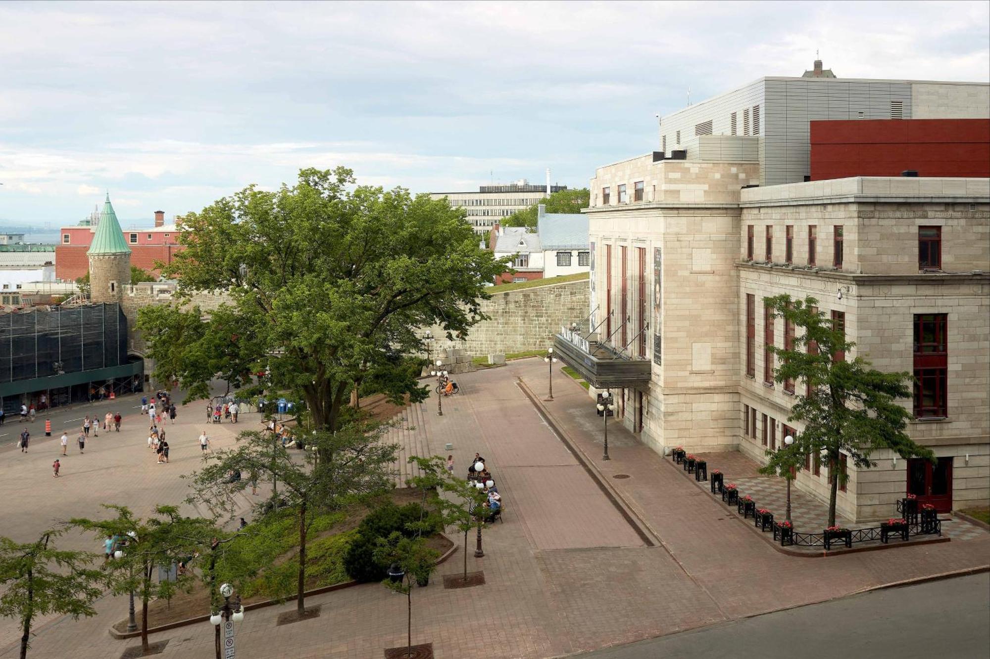 Отель Marriott Quebec City Downtown Экстерьер фото