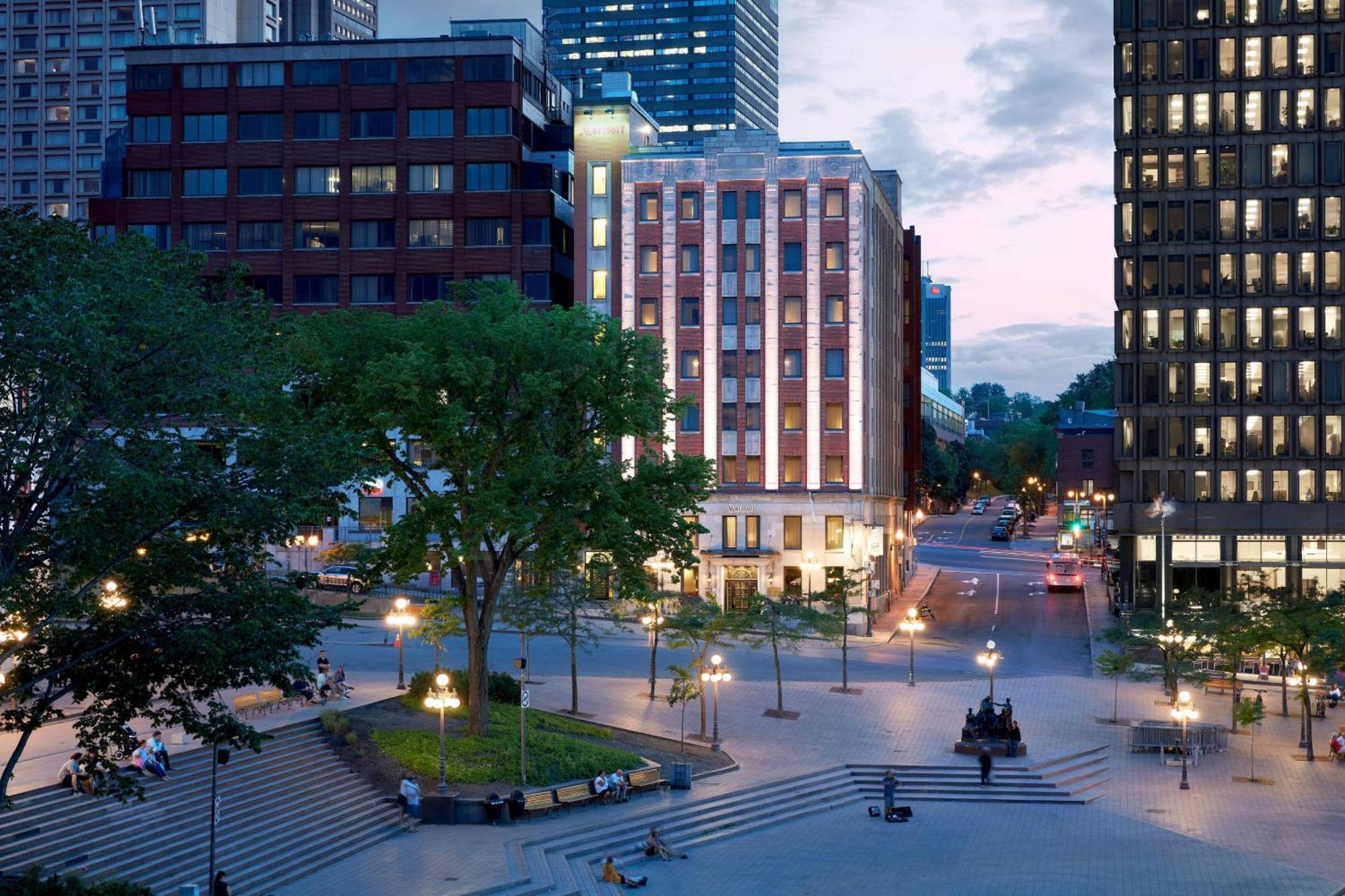 Отель Marriott Quebec City Downtown Экстерьер фото