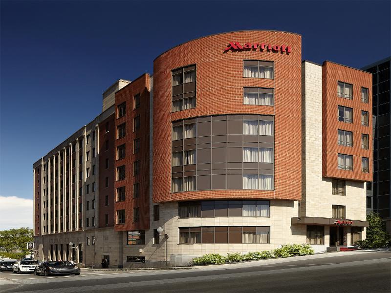 Отель Marriott Quebec City Downtown Экстерьер фото